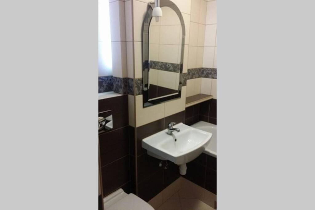 W Samym Centrum Na Grzybowskiej Βαρσοβία Εξωτερικό φωτογραφία